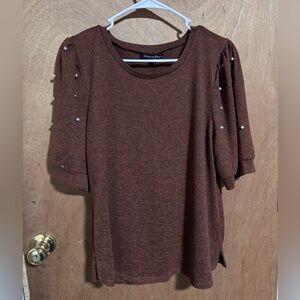 Women’s Brown top